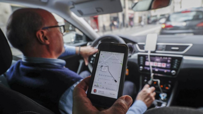 Tanto a Uber como demais plataformas oferecem ferramentas de segurança no próprio App, aonde o passageiro consegue acionar para sua maior segurança (Foto Reprodução/Internet)